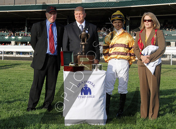 Wise Dan with Jose Lezcano up wins the 2012  Shadwell Turf Mile for trainer Chales LoPresti  and owner Morton Fink, 2012 Keeneland Fall Meet